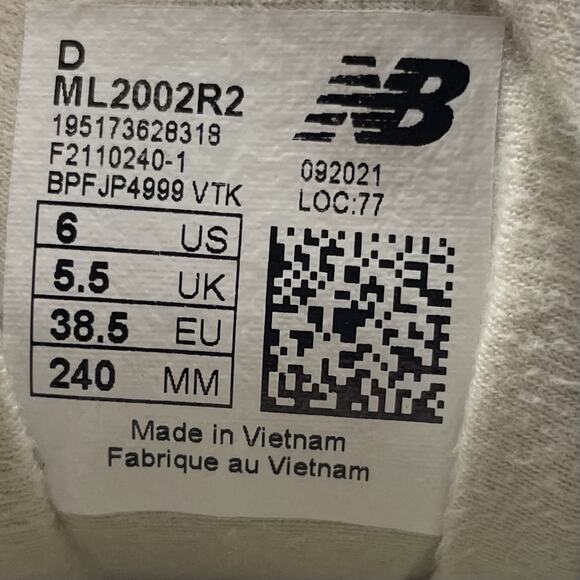 New Balance 2002R 'Khaki' ML2002R2 Mens Size 6 Beige Suede Classic - Picture 8 of 9